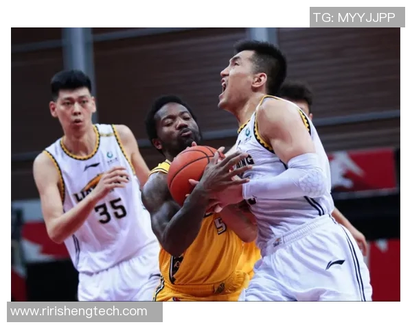 纽伦堡主场迎战贺芬咸期待精彩对决与激烈竞争 纽伦堡主场迎战贺芬咸期待精彩对决与激烈竞争