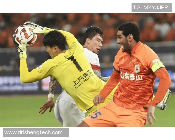 上港迎战清莱联争夺亚冠小组出线权全力以赴展现球队实力 上港迎战清莱联争夺亚冠小组出线权全力以赴展现球队实力